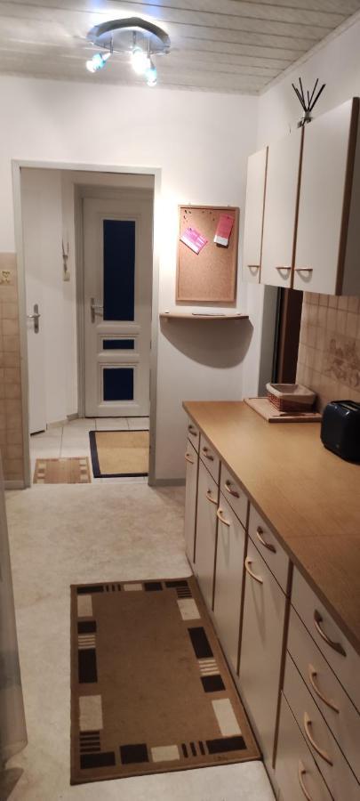 2-Room Appartment Near Westbahnhof Відень Екстер'єр фото